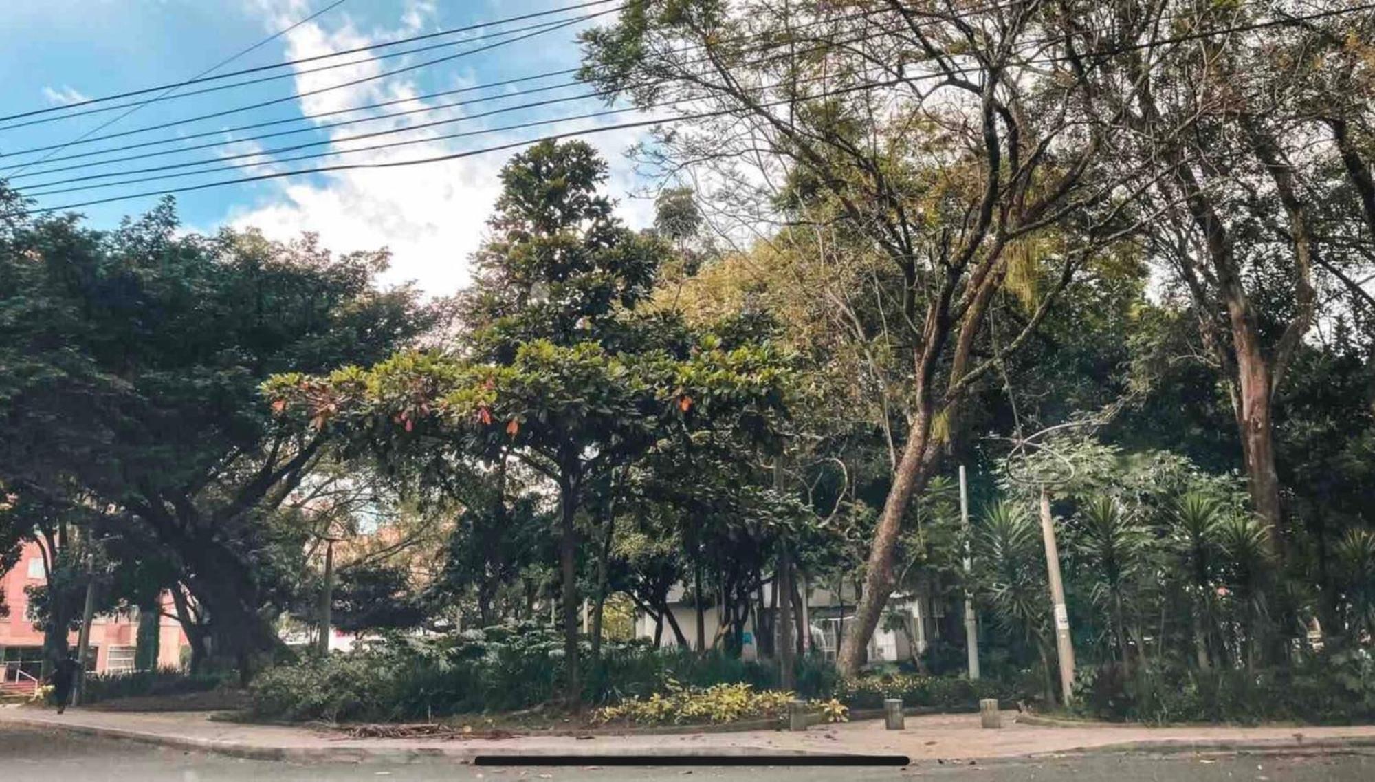 Loft - Patio Privado - Primer Parque Laureles Appartement